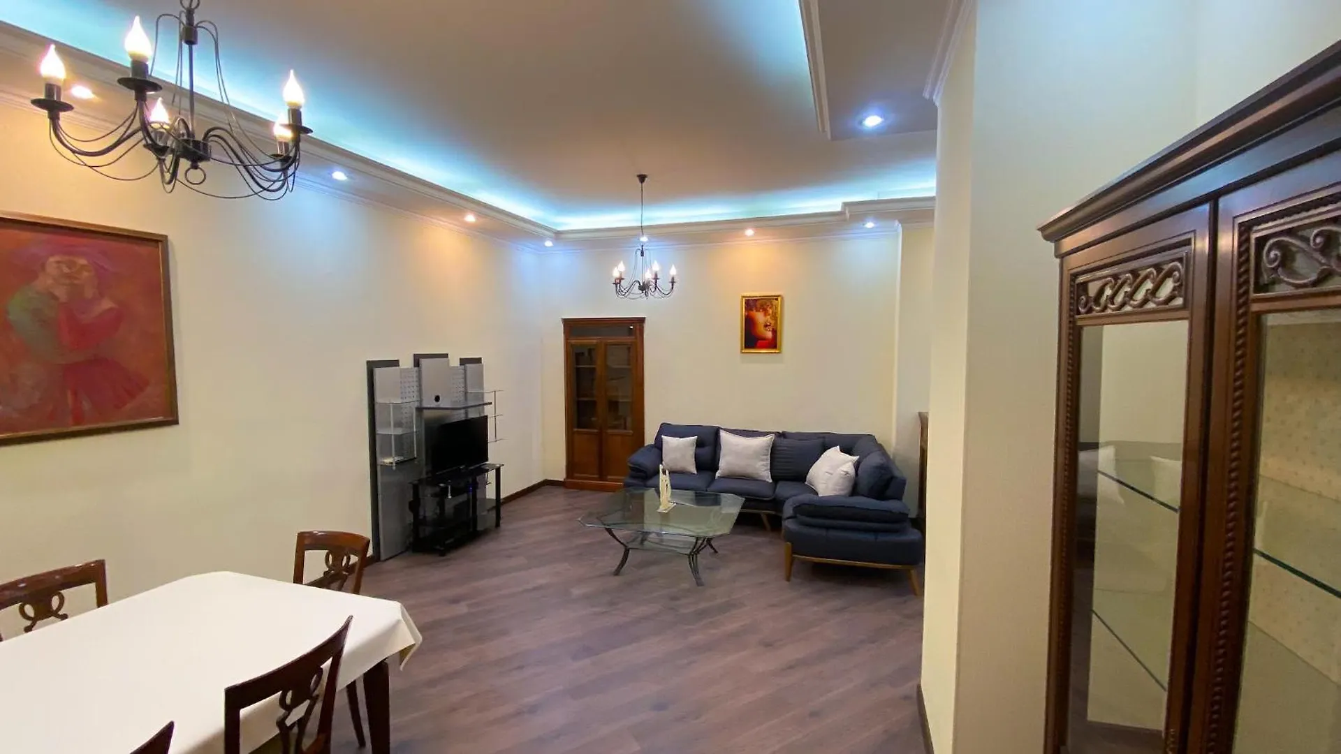 Charming Apart City Center location